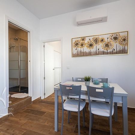 Apartamentos Dom Room Тарифа Экстерьер фото